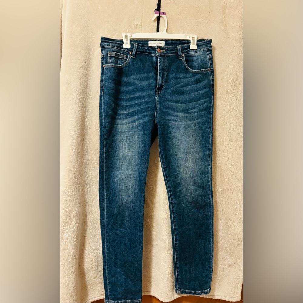 RISEN Jeans Size 15/32 Stretch Skinny
